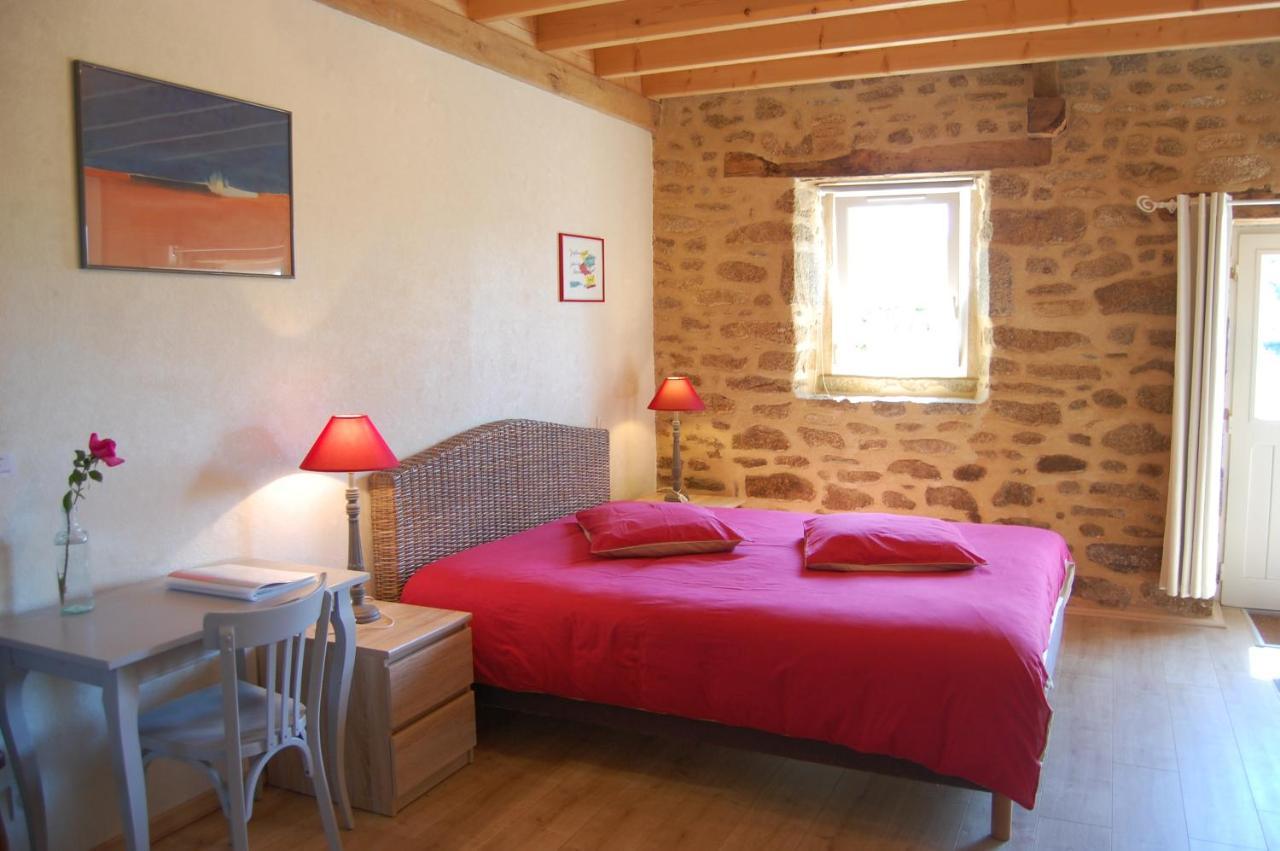 Le Pont St Michel Bed and Breakfast Maen Roch Buitenkant foto