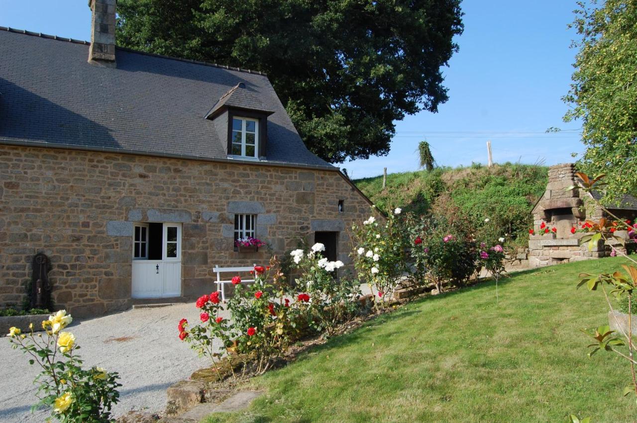 Le Pont St Michel Bed and Breakfast Maen Roch Buitenkant foto