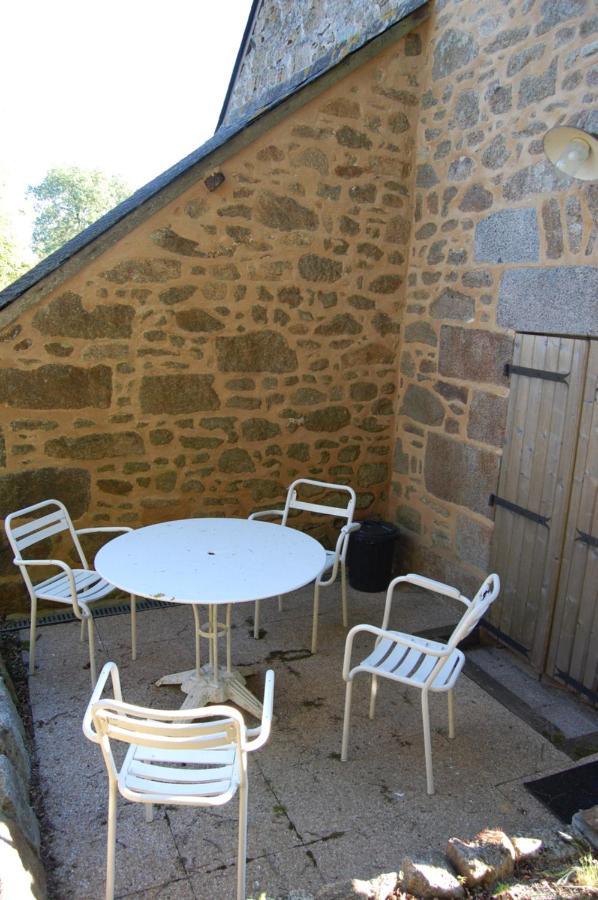 Le Pont St Michel Bed and Breakfast Maen Roch Buitenkant foto